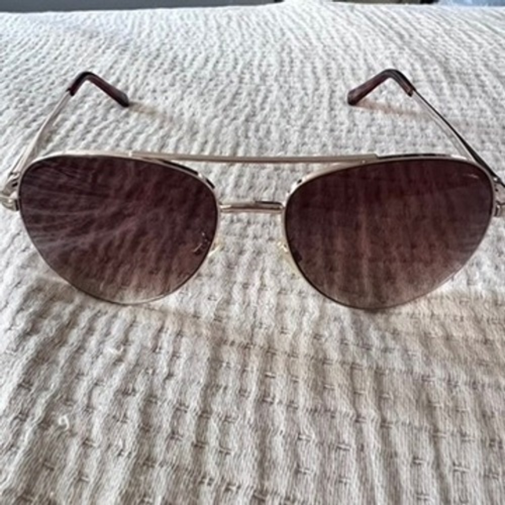 Sean John Aviator Sunglasses Womens OS Gold Brown Good SJS8011CE 700 Gradient